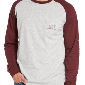 Maroon & grey long sleeve raglan vineyard Vines T